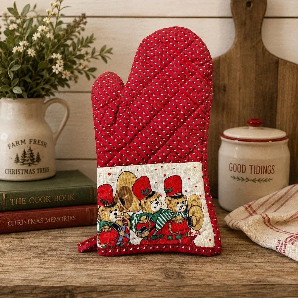 Vintage Christmas Teddy Bear Toy Soldier Red Quilted Oven Mitt Holiday Kitchen
